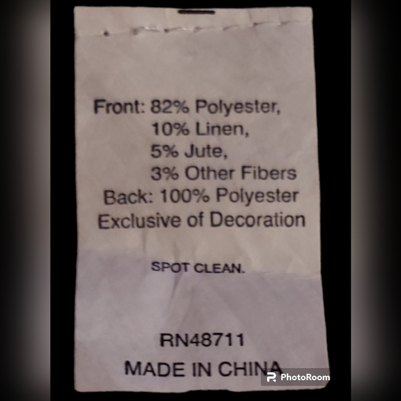 Embroidered Pineapple Tablerunner NWT - Picture 8 of 9